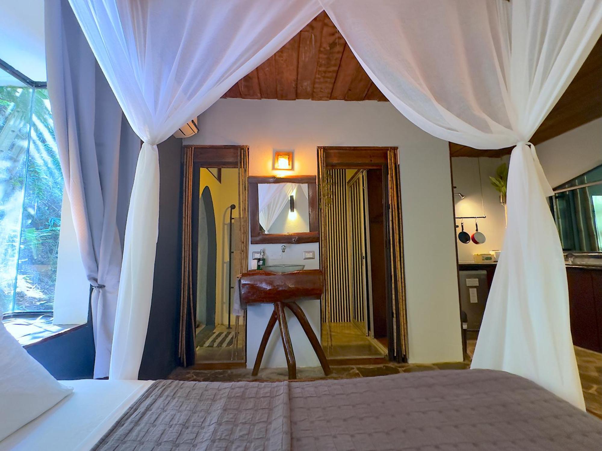 Canaima Chill House Hotel 2*