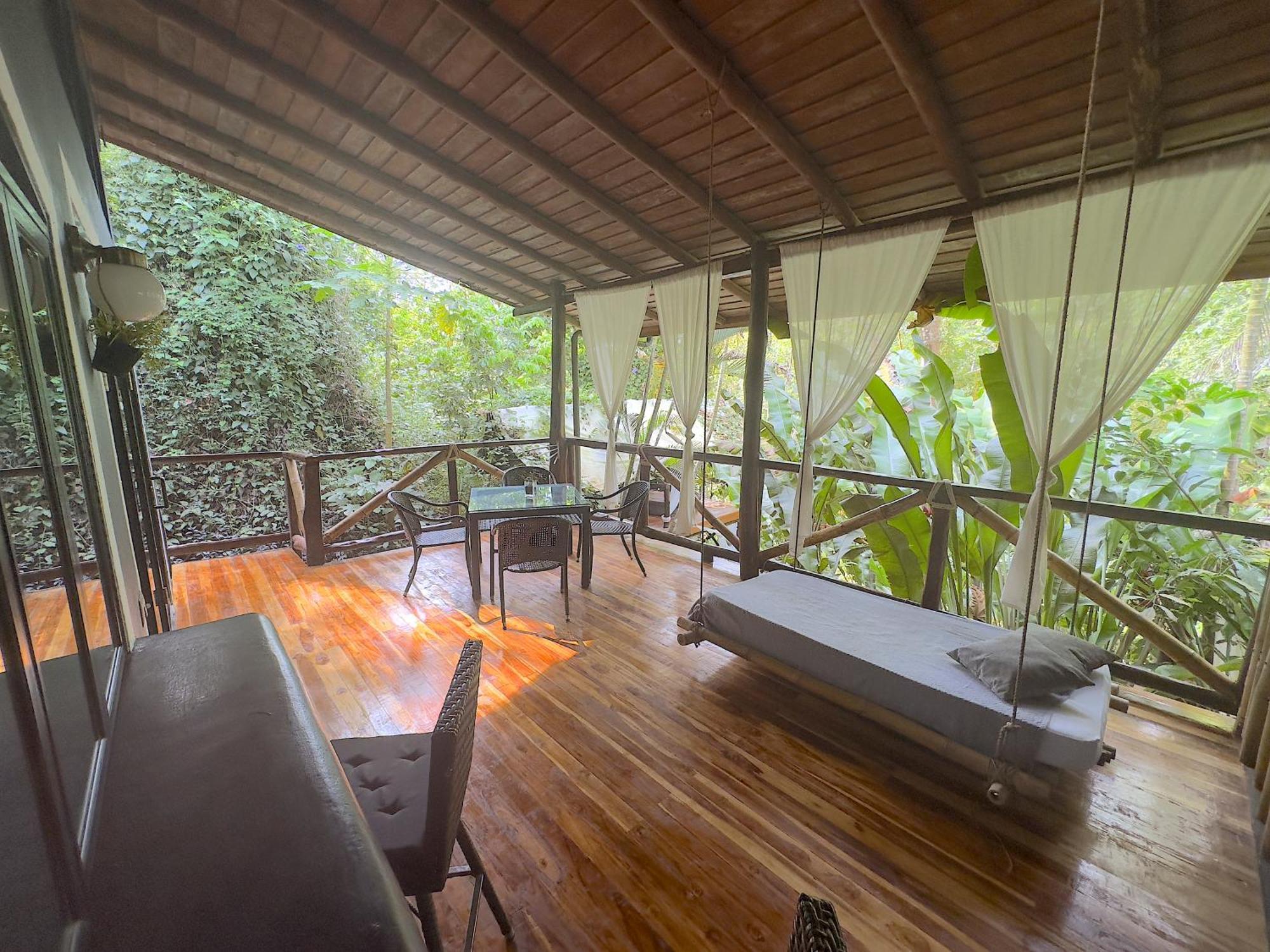 Canaima Chill House