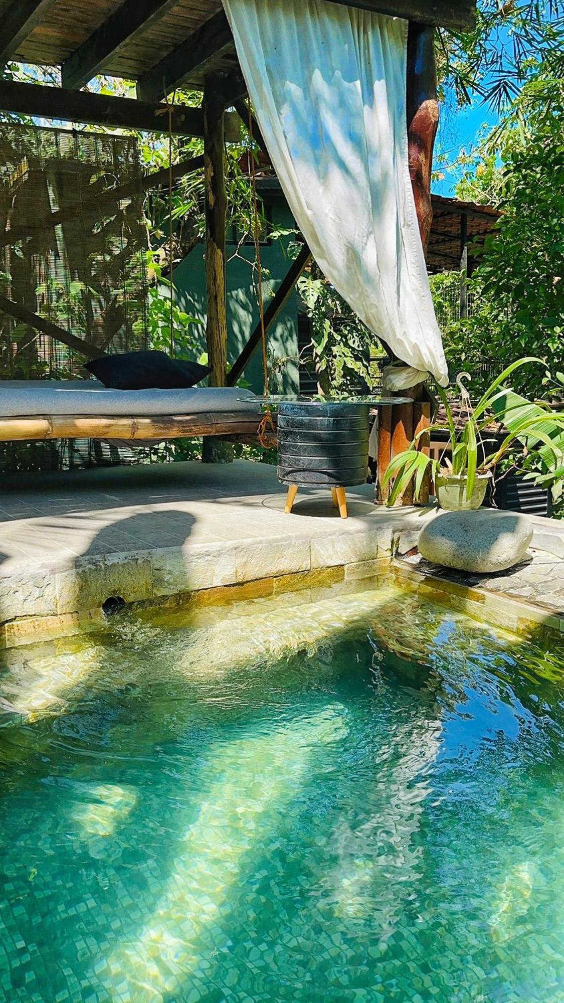 Canaima Chill House Hotel 2*