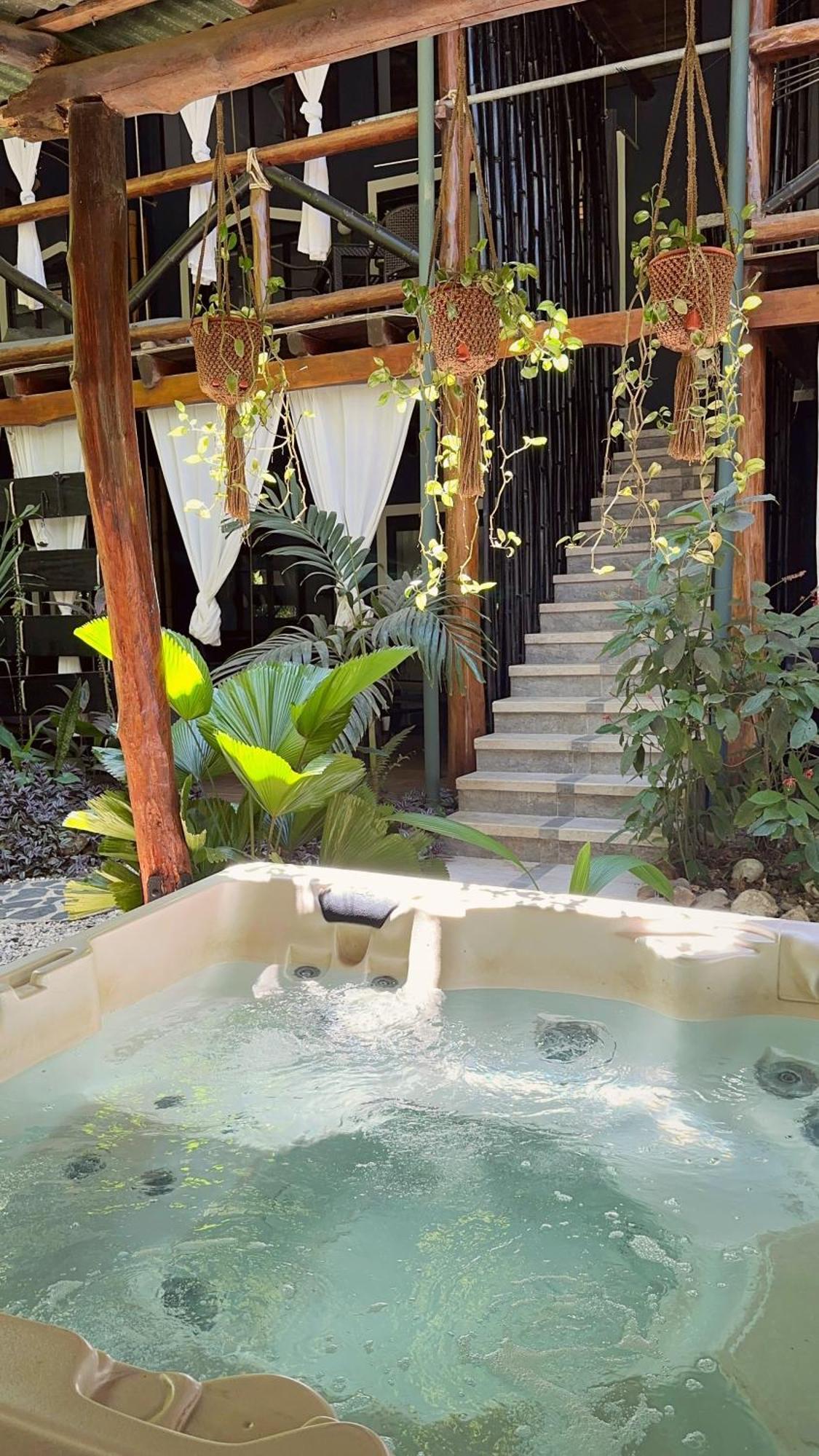 Hotel Canaima Chill House