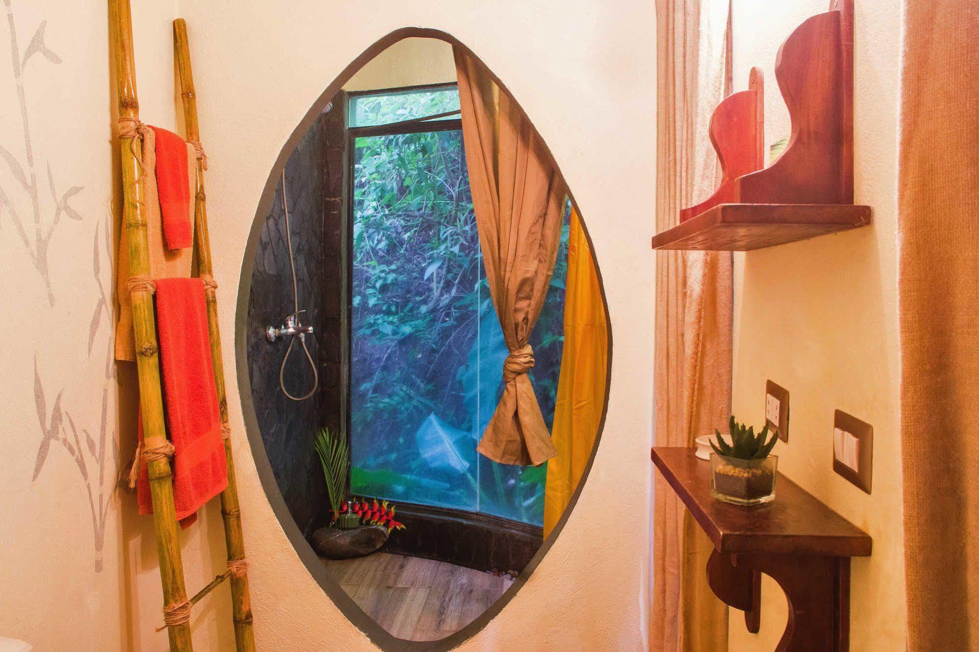 Hotel Canaima Chill House